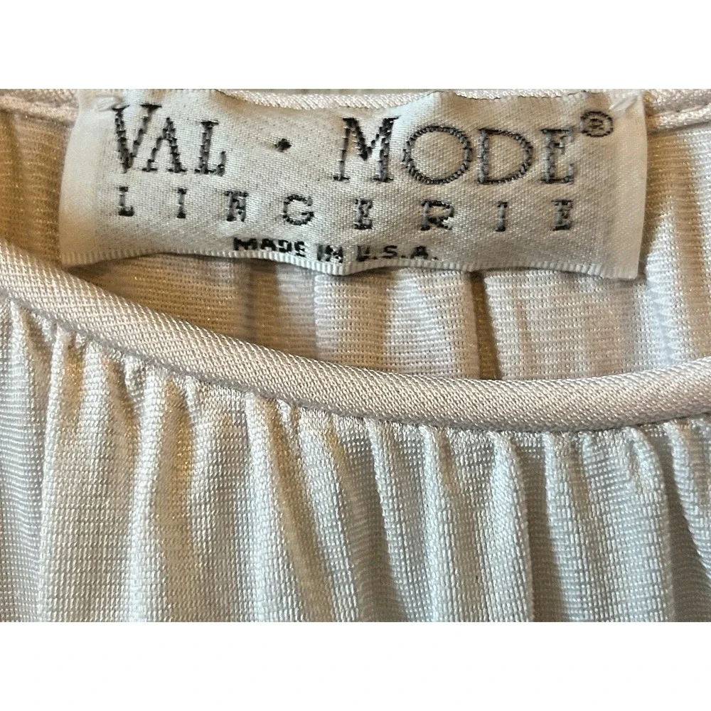 Vintage Val Mode Ivory Full-length Nightgown Lingerie with Puffy Lace Sleeves